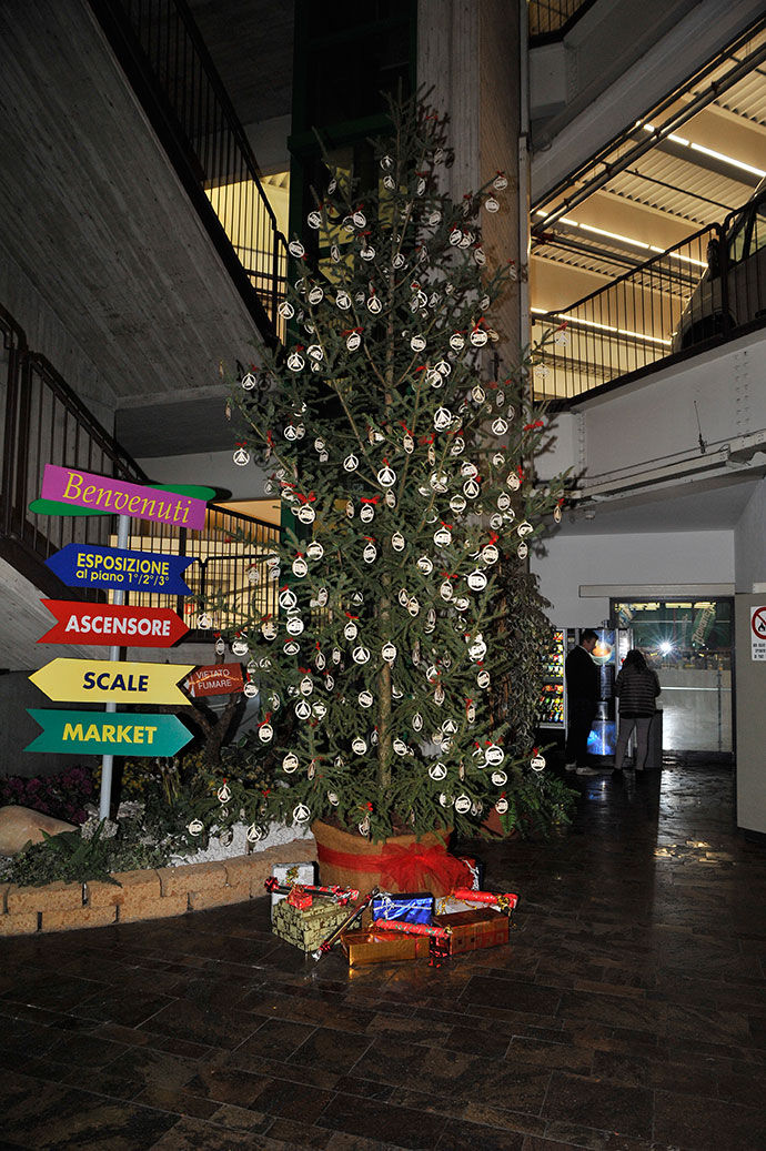 albero di natale solidale Bonometti